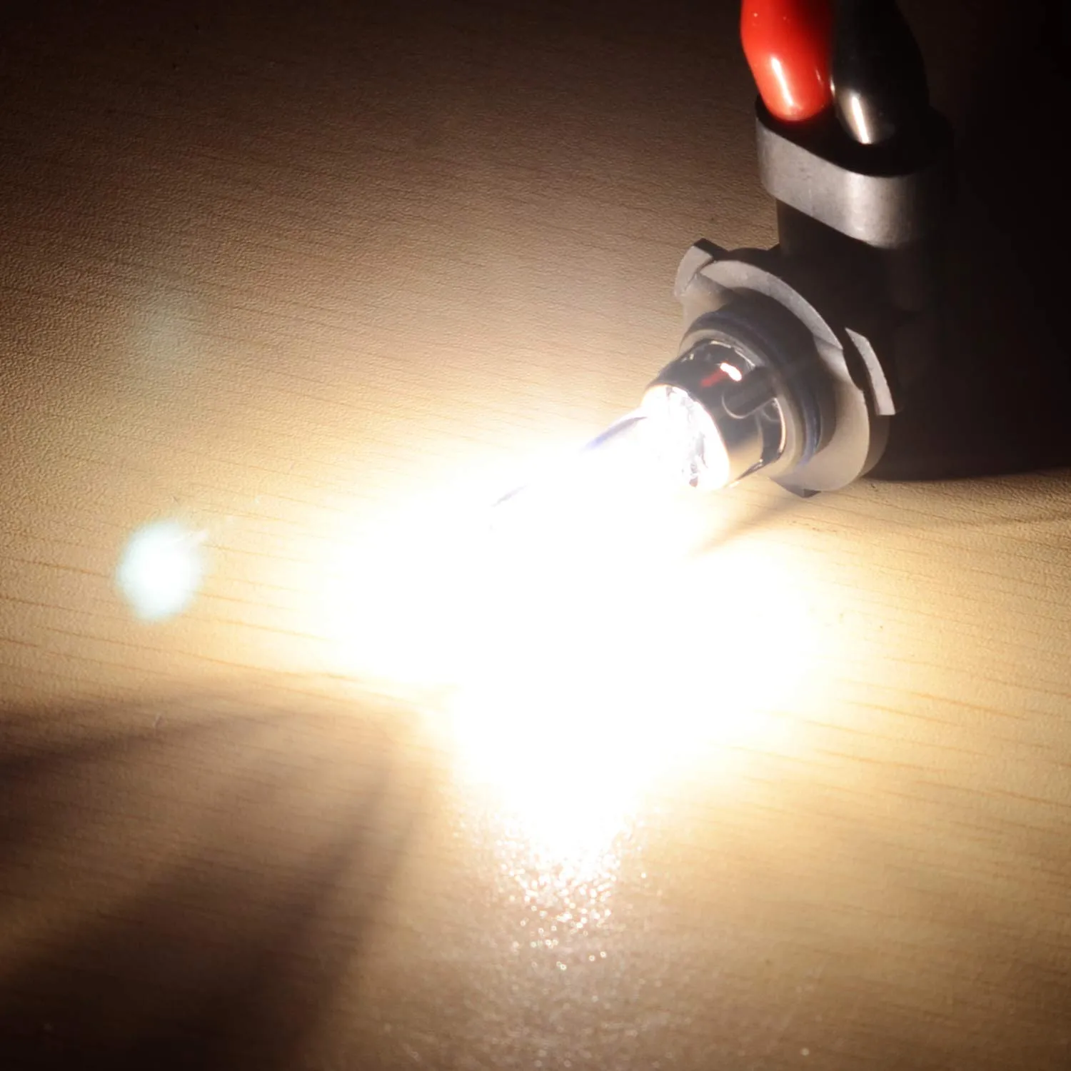 9005 HB3 Halogen Headlight Bulbs 12V 60W 4300K Warm Lighting