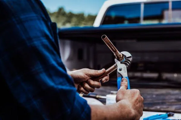 CHANNELLOCK 420 | 9.5-in. Straight Jaw Tongue & Groove Pliers