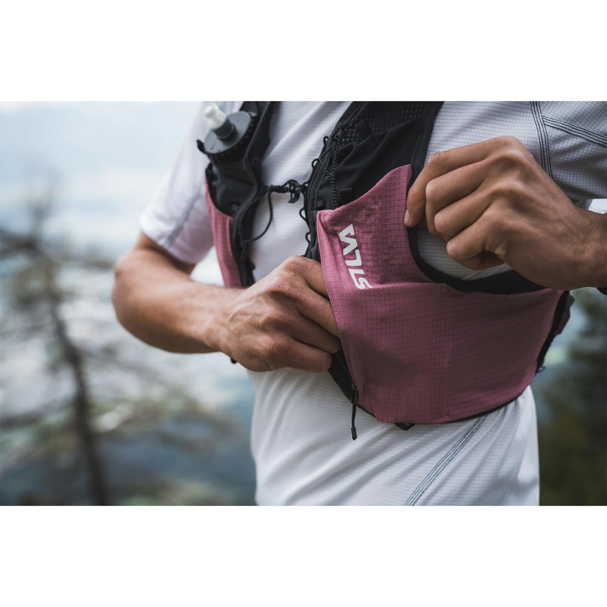 Strive Fly Vest Black
